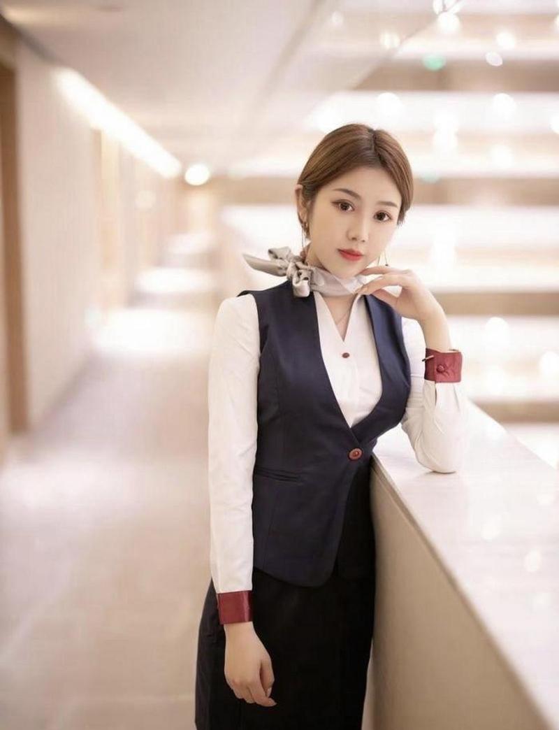 调教室虐调教h打开腿np视频