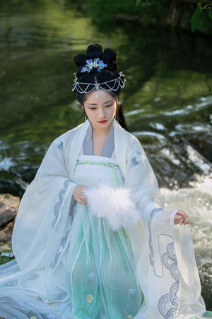 日韩美女在线观看一级