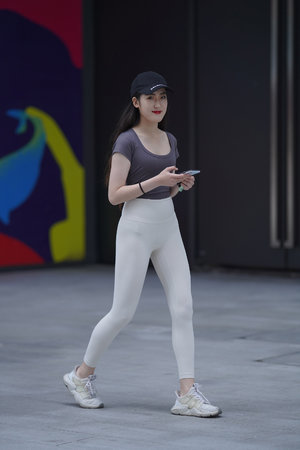 1区2区3区四区产品乱码芒果