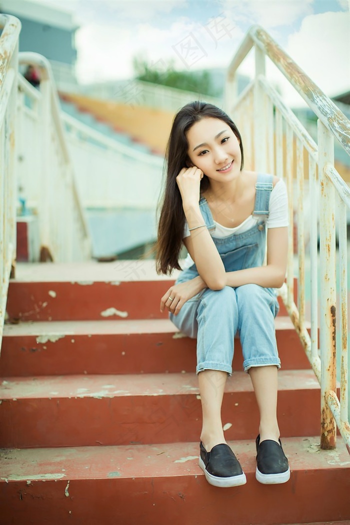 在丈夫面前做爱