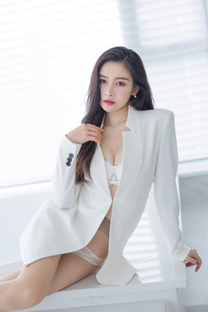 边做边打电话国语对白av