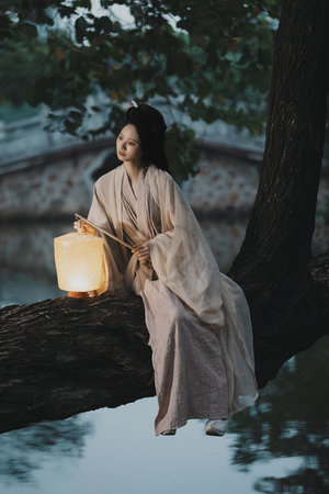 巨乳俊俏美眉操不够爽还要尝试爆菊花