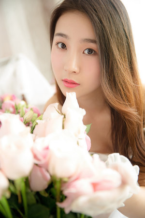 日日玩摸夜夜添高潮