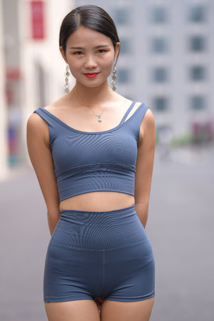 韩国三级电影年轻的母亲