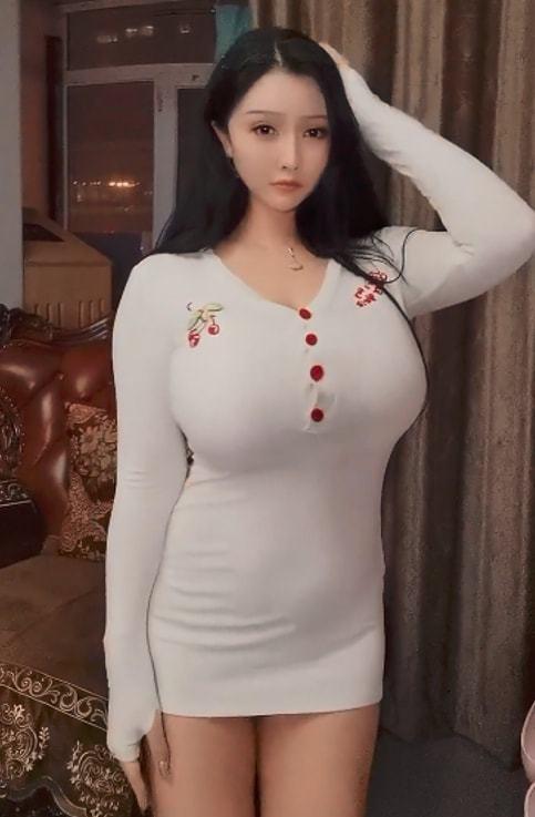 年轻的保姆1免费观版