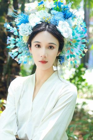 色噜噜综合视频一区二区