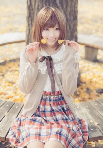 男女互摸下面出水很爽