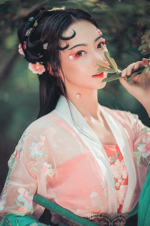 九九精品在线播放