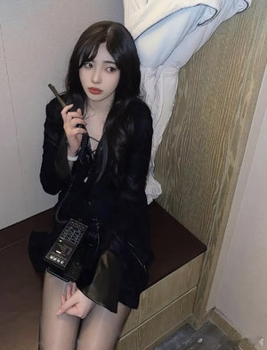 接电话时故意加速撞击叫