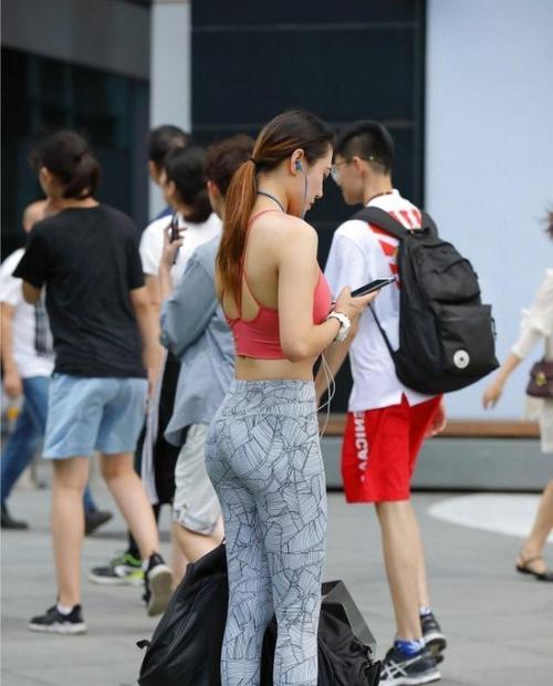 精品欧美二区三区