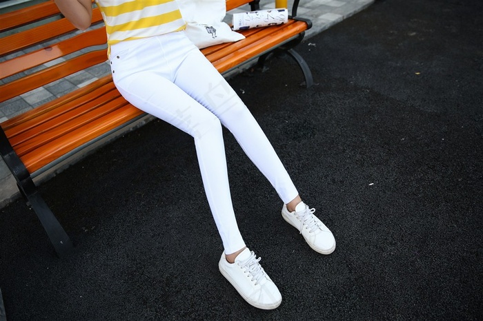 美女高潮喷水久久免费观看一区