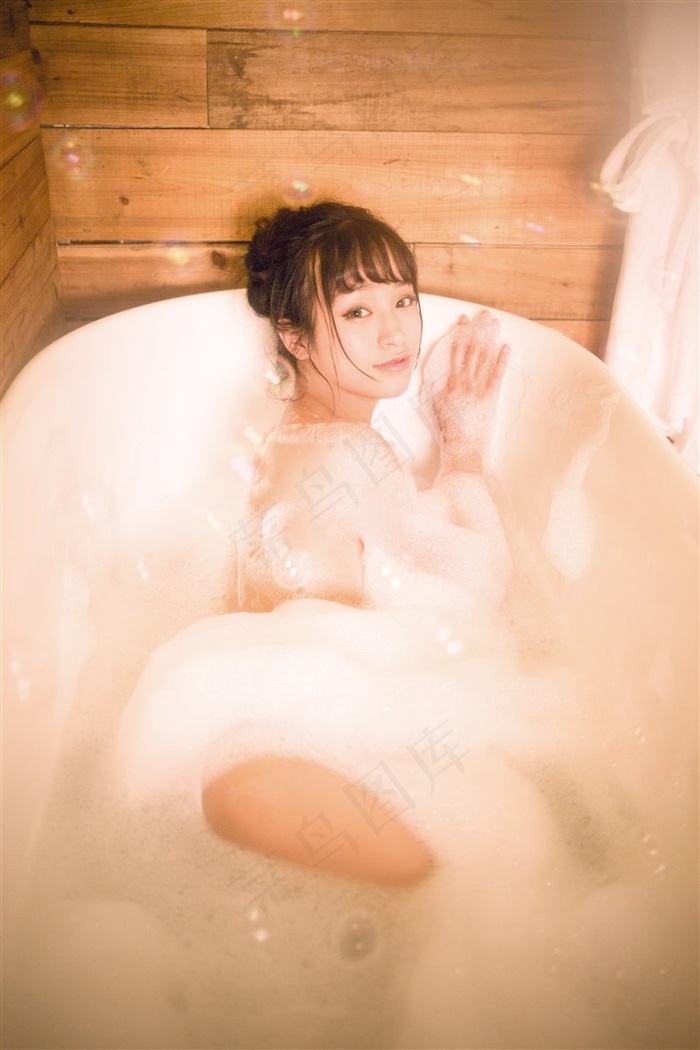 打手板打到哭的视频