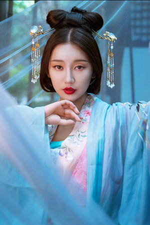 我年轻漂亮的继坶bd