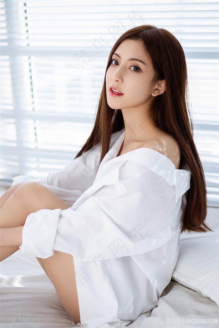 女老师趴开双脚让我诵聚优