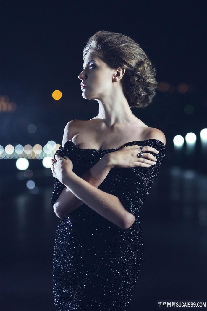 英语老师掀起内衣喂我奶小说