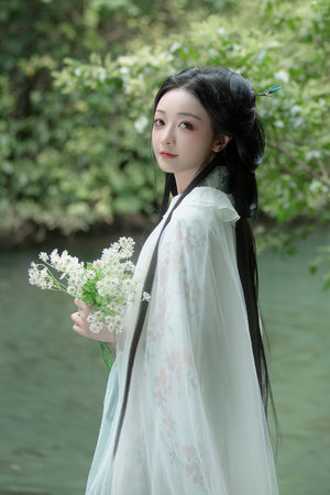 房奴试爱完整版在线观看中文