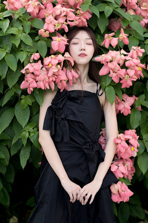 香港嫩模女神林手口完整版