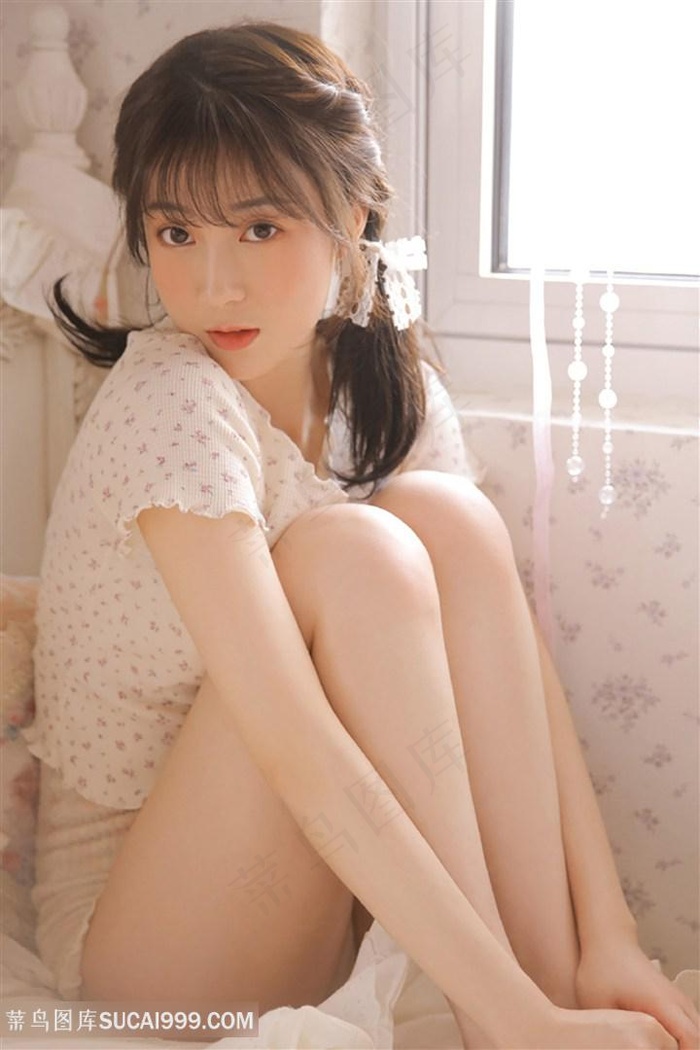 两女一男玩游戏把持不住