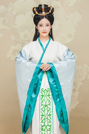 日本大但透露服装时尚