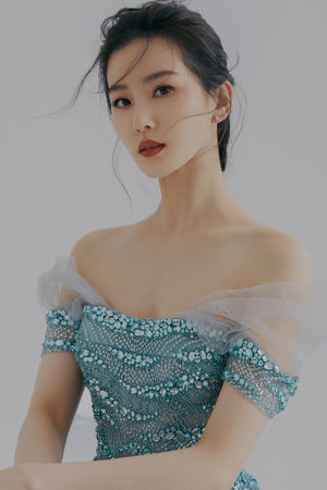 spanking趴着打屁股网站