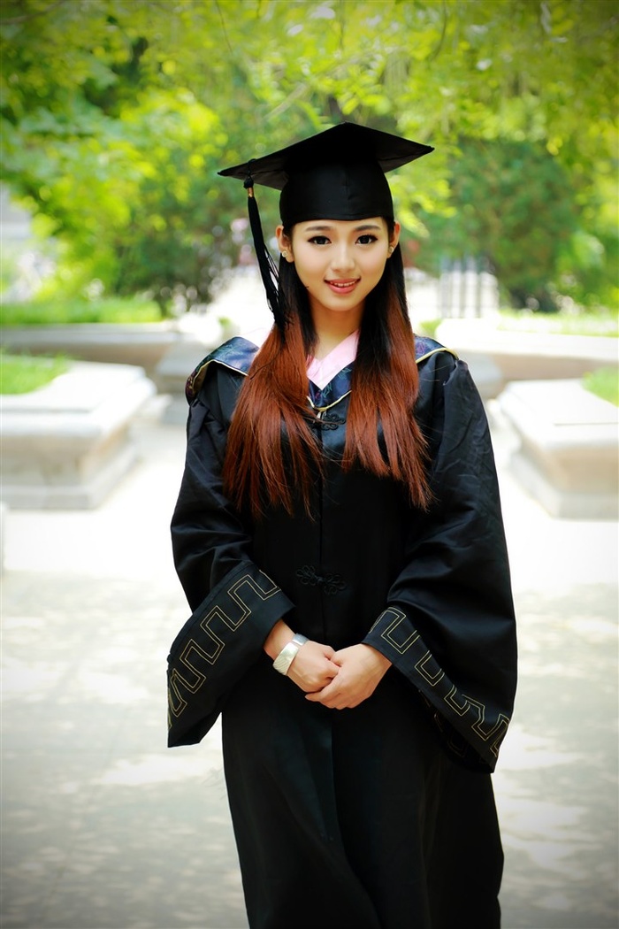 亚洲图片第一页综合图区