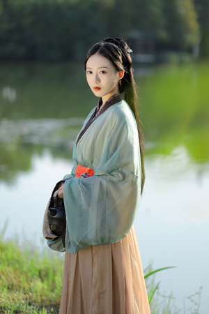 《漂亮的女邻居》6电影