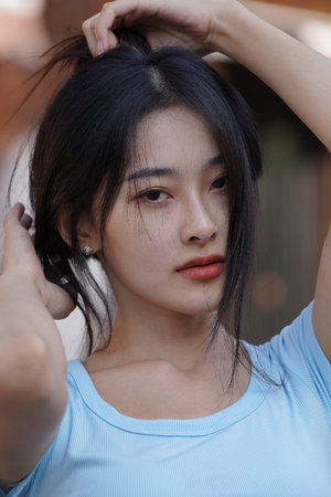 亚洲秘社一区二区三区图片