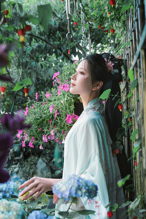 4个大学生按摩做爰按摩