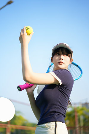 走进你的房间提供服务时