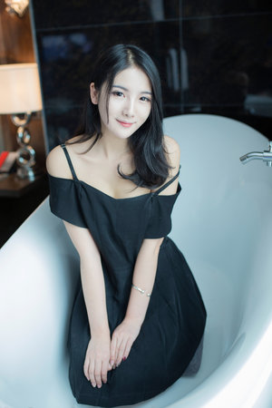 动漫打扑克剧烈运动