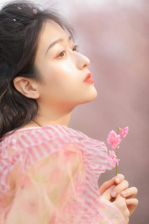 99精品国产自在现线蓝光在线看